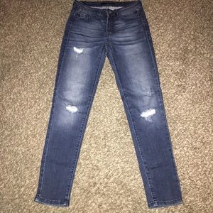 Ripped women’s skinny jeans